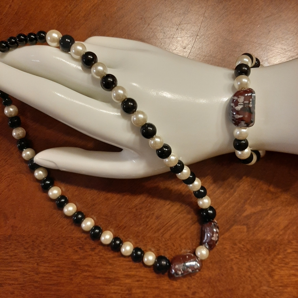 Necklace  and bracelet  set